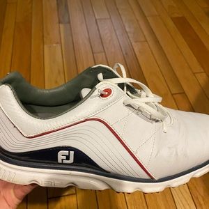 Footjoy Pro SL men’s golf shoes
